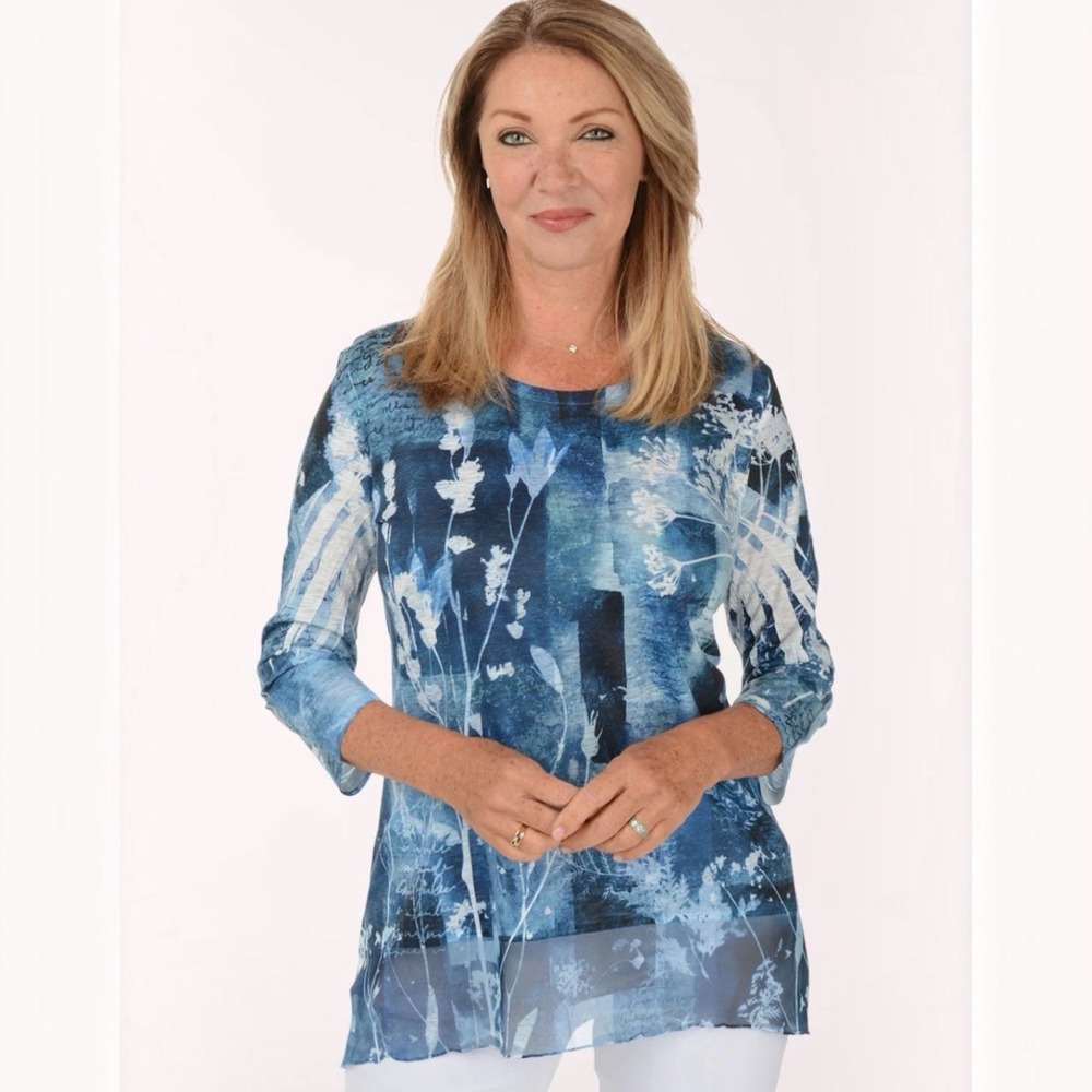 Jess & Jane Mariposa Chiffon Hem Tunic S Blue Abstract 3/4 Sleeve Lightweight